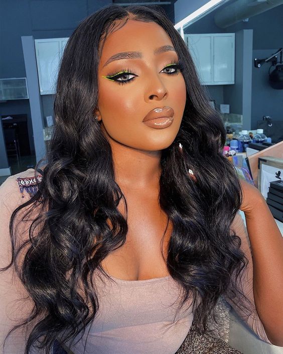 Frontal Wig vs. 360 Lace Wig: Choosing The Best Fit