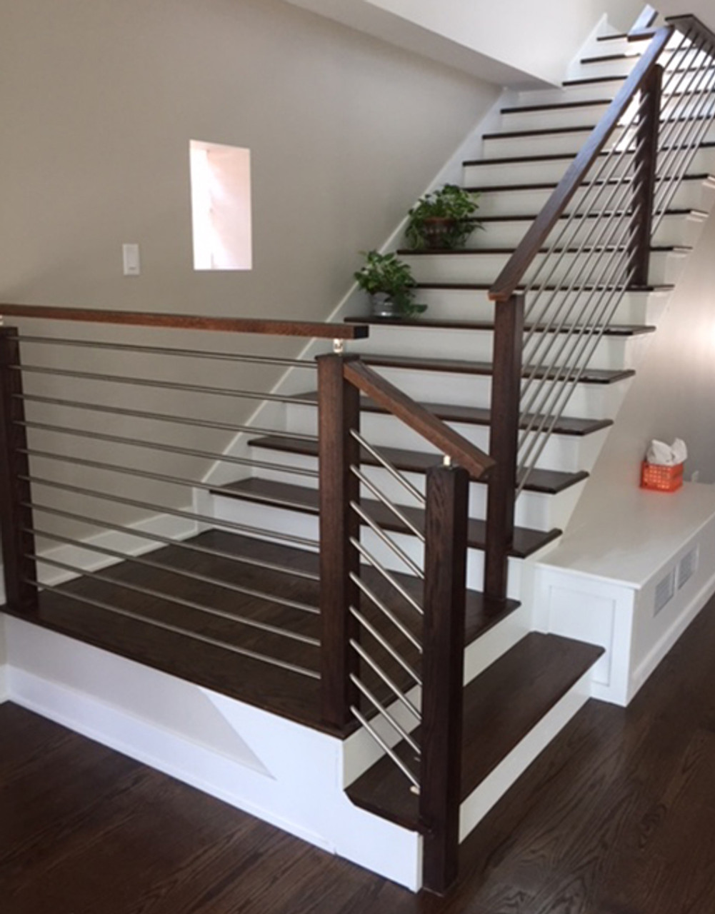 Exploring the Durability of Horizontal Rod Railing: What You Need To Know