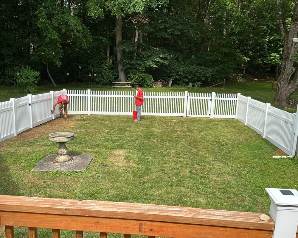 Where Can You Find Quality Wood Fence Repair Services?