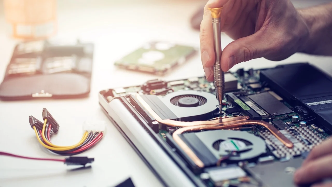 Data Disaster! Protecting Your Information During Laptop Repair