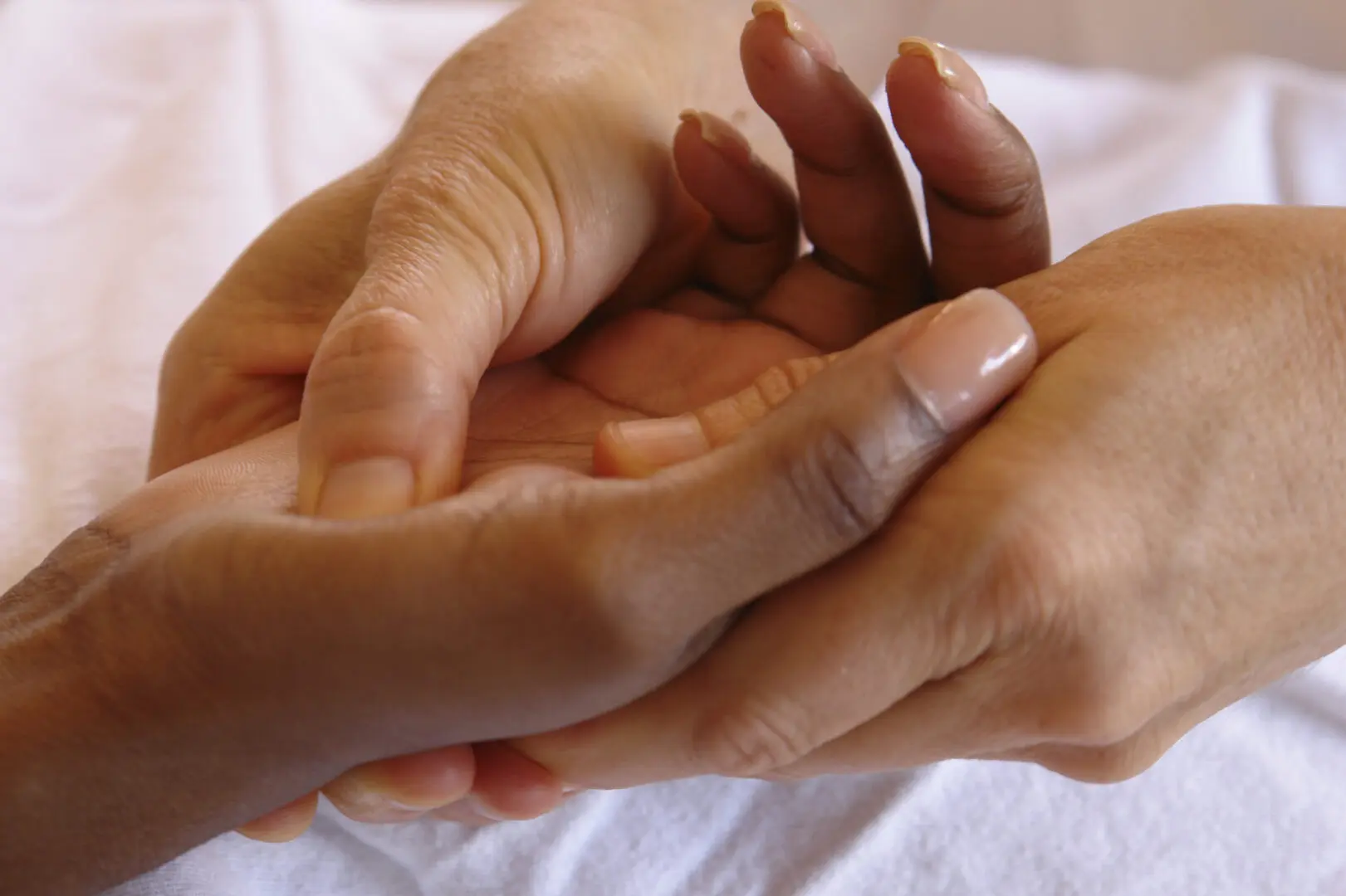 Is Acupuncture Good for Hands and Foot Pain?